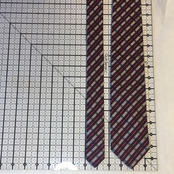 Jones New York - deep red, gray & black plaid 100% silk. Like New - Picture 7 of 8